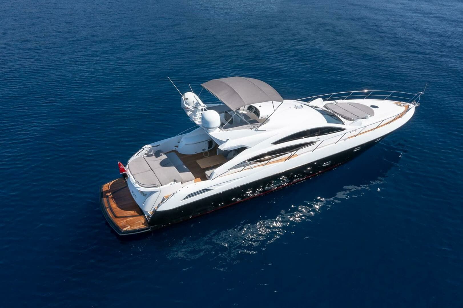 2011 Sunseeker PREDATOR 74 - Image 2