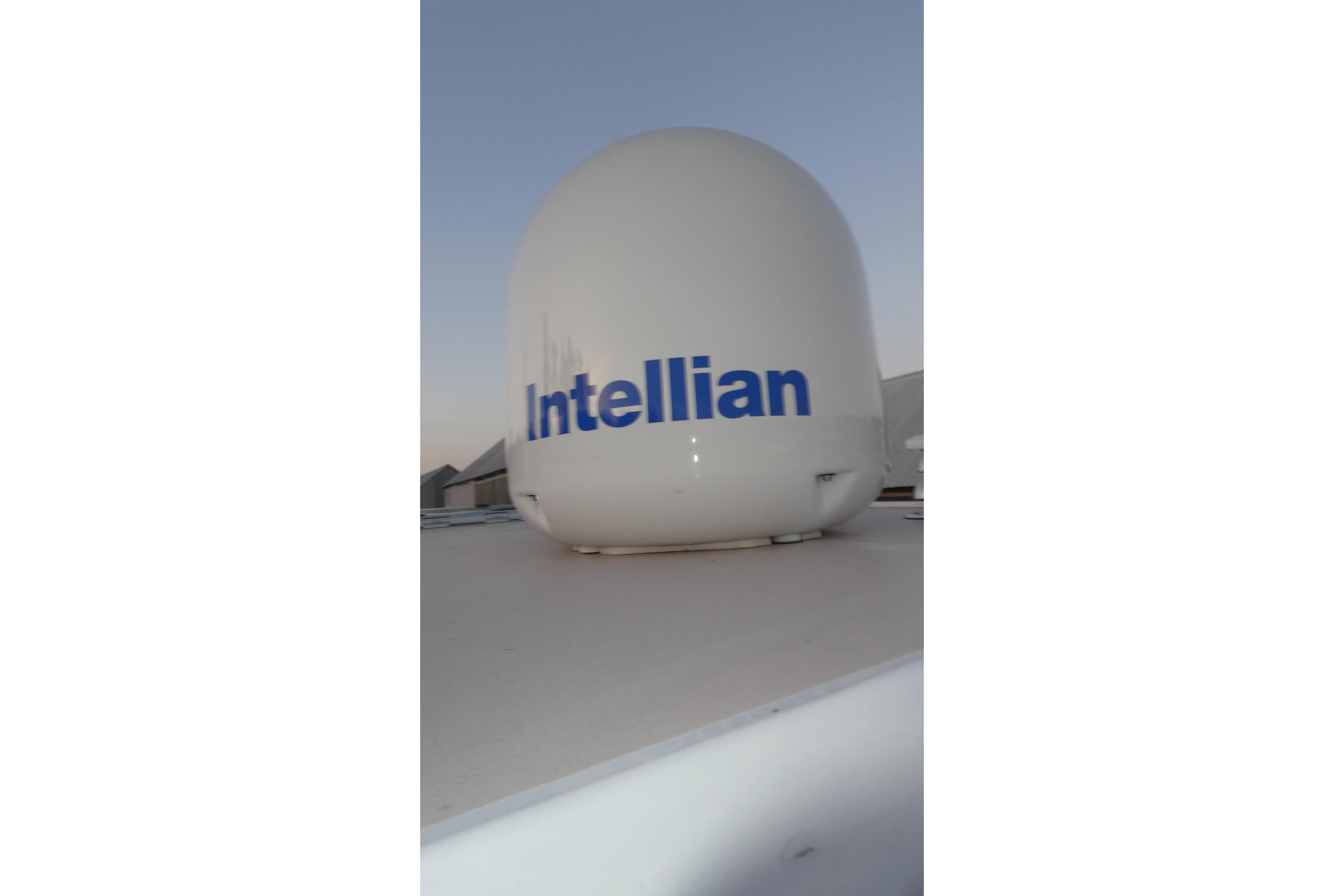 Intellian satellite dome on 1979 Hiptimco 40' Trawler boat.