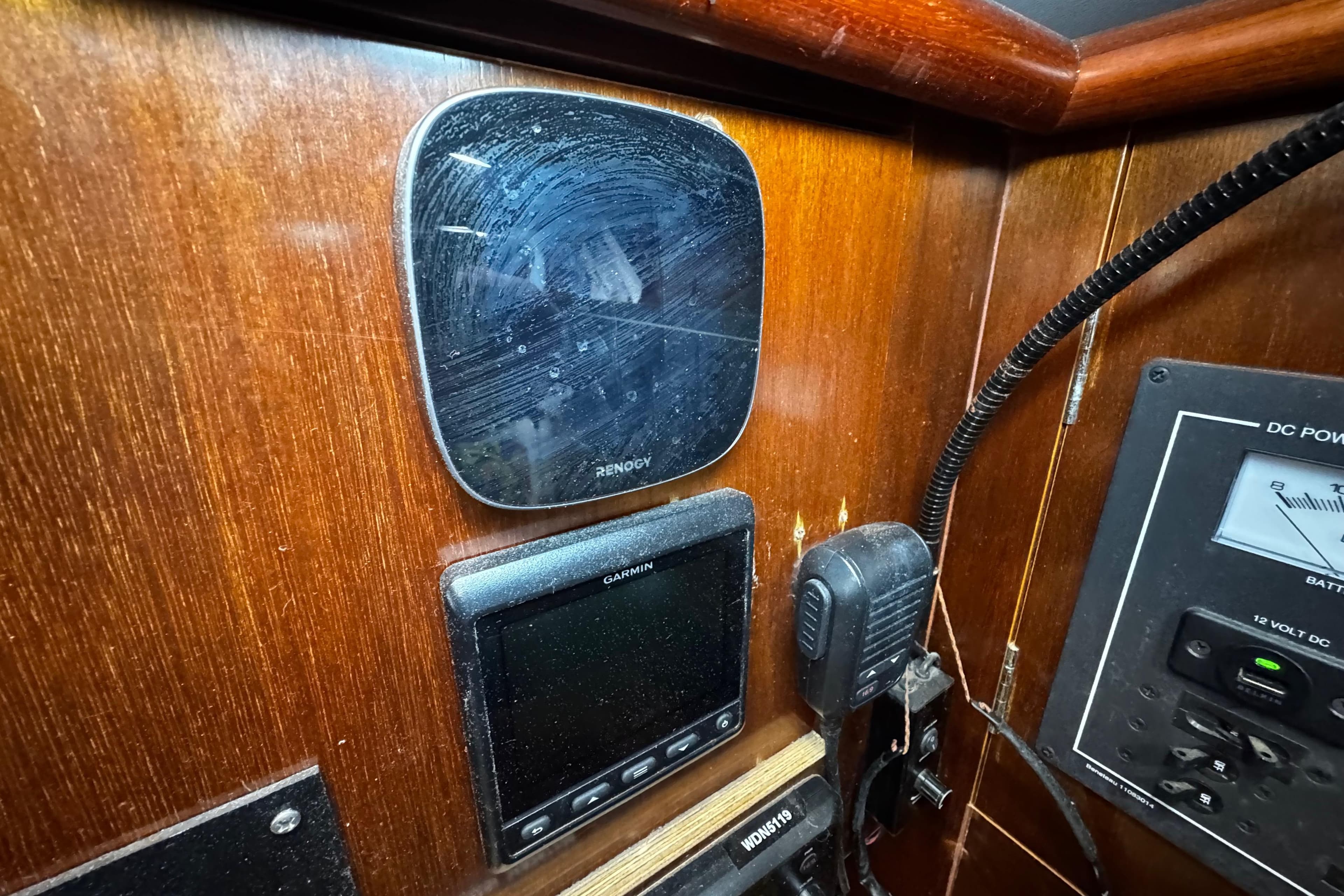 Renogy system monitor along with wind speed and VHF