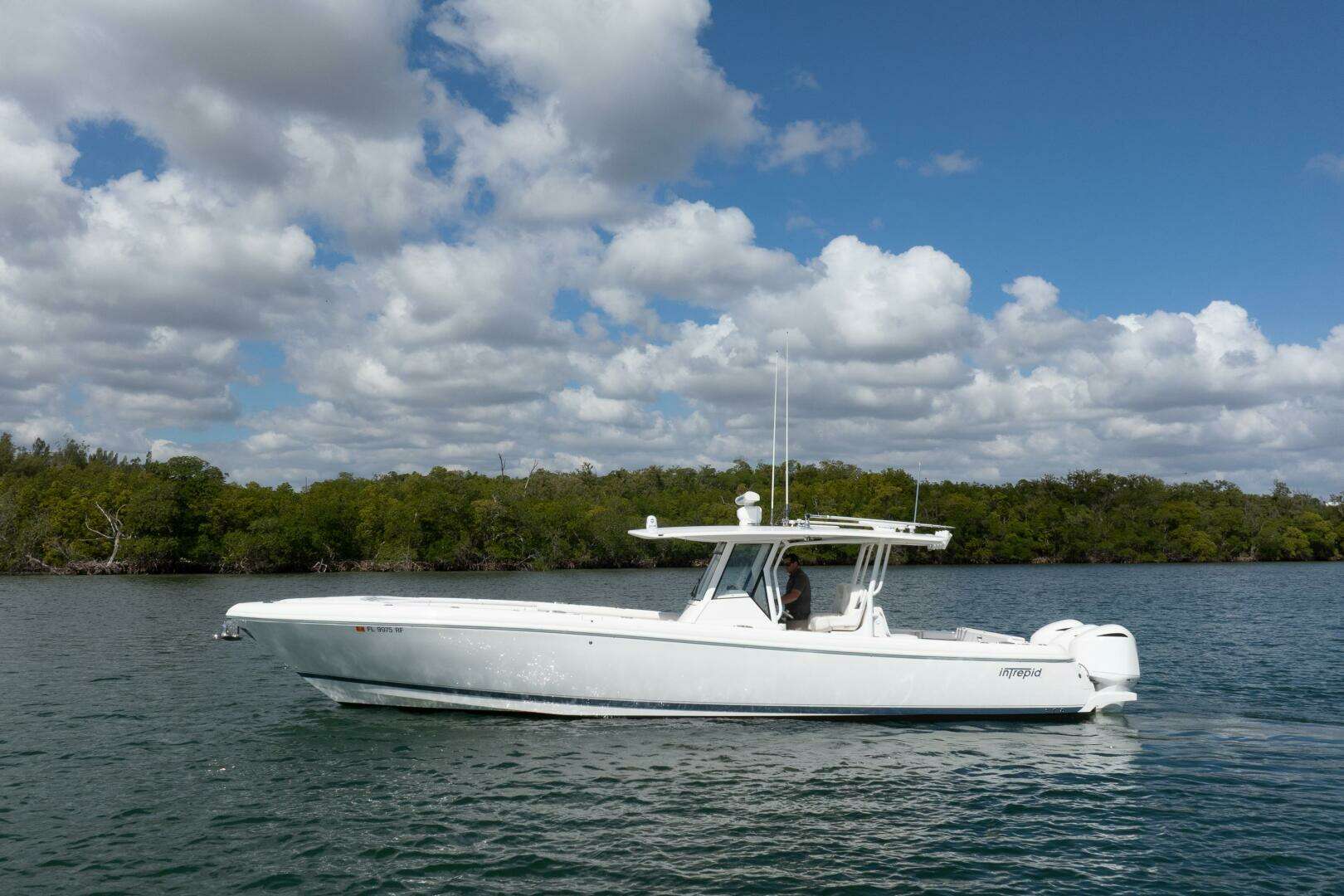 2017 Intrepid 375 Open - Image 21