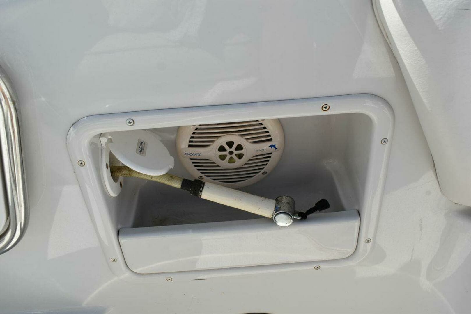 2005 Crownline 275 CCR - Image 12