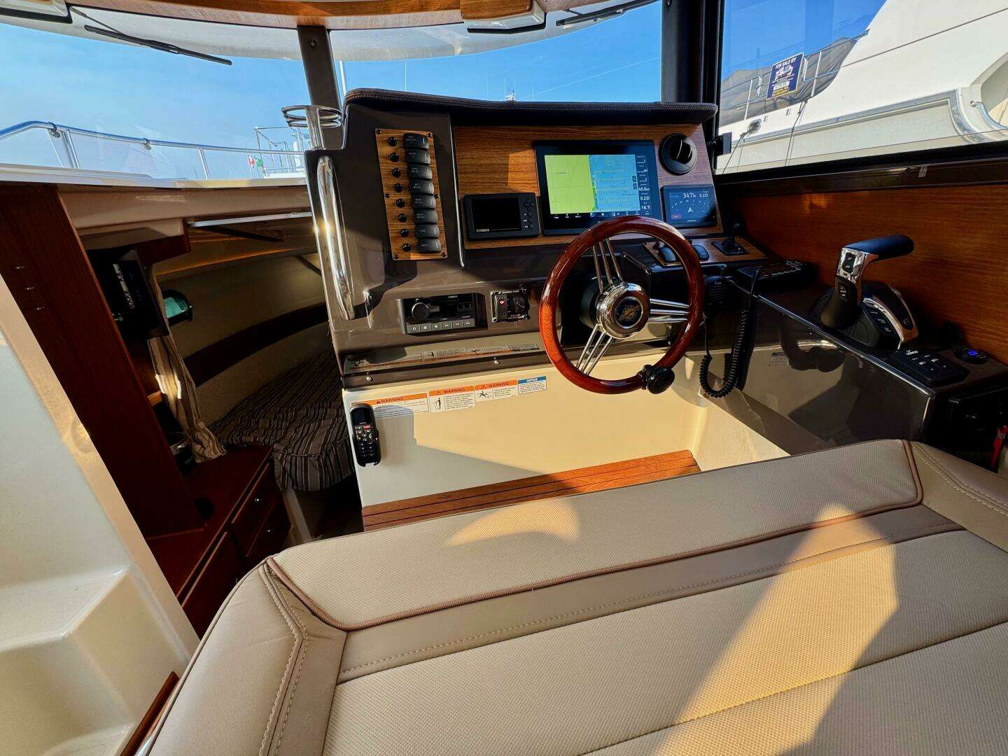 2024 Ranger Tugs — - Image 33