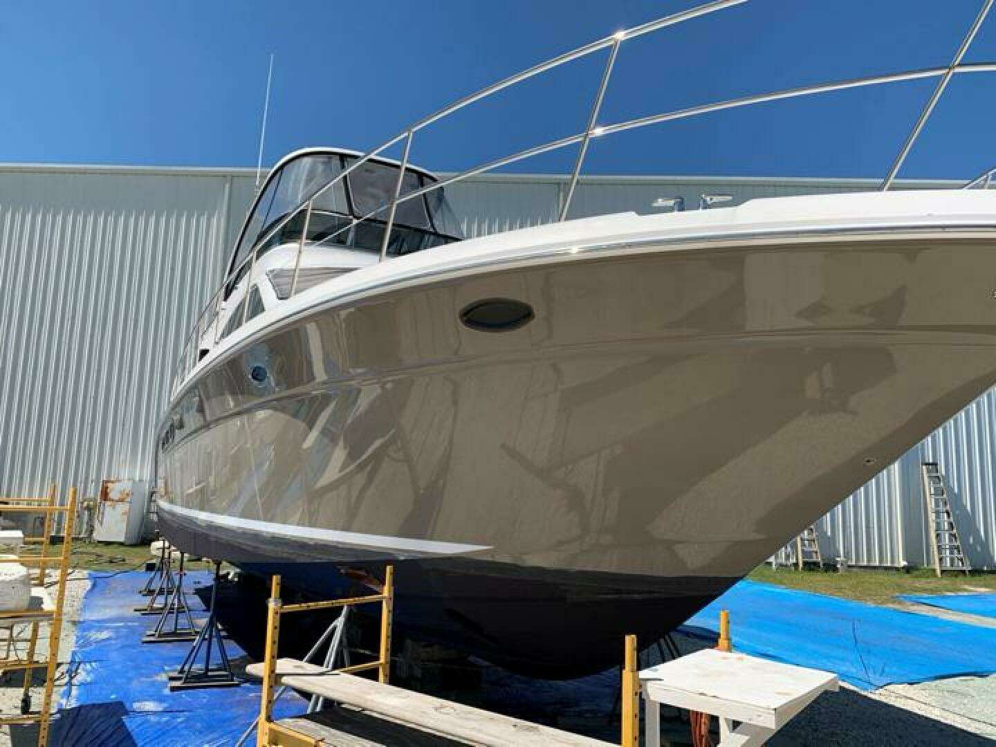 2006 Sea Ray 52 Sedan Bridge - Image 7