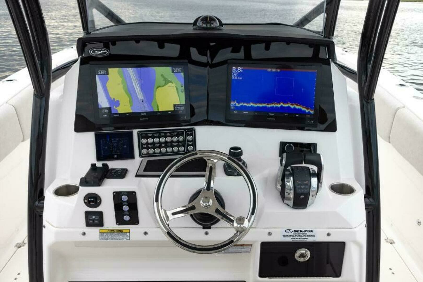 2027 Sea Fox 328 Commander - Image 28