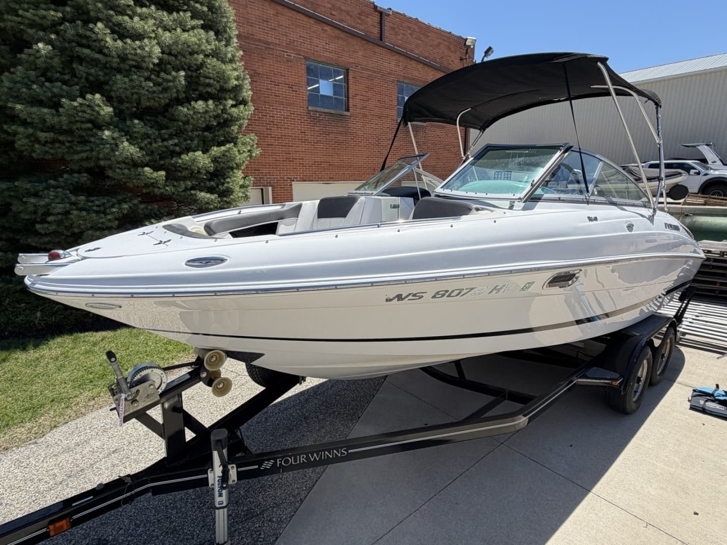 2011 Four Winns H240 - Image 4