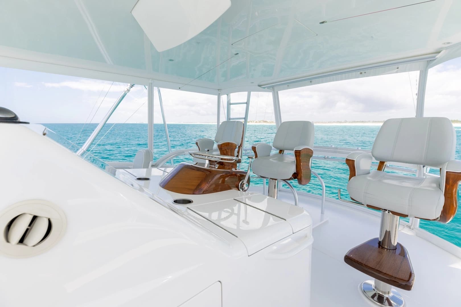 2023 Viking 72 Convertible - Image 71