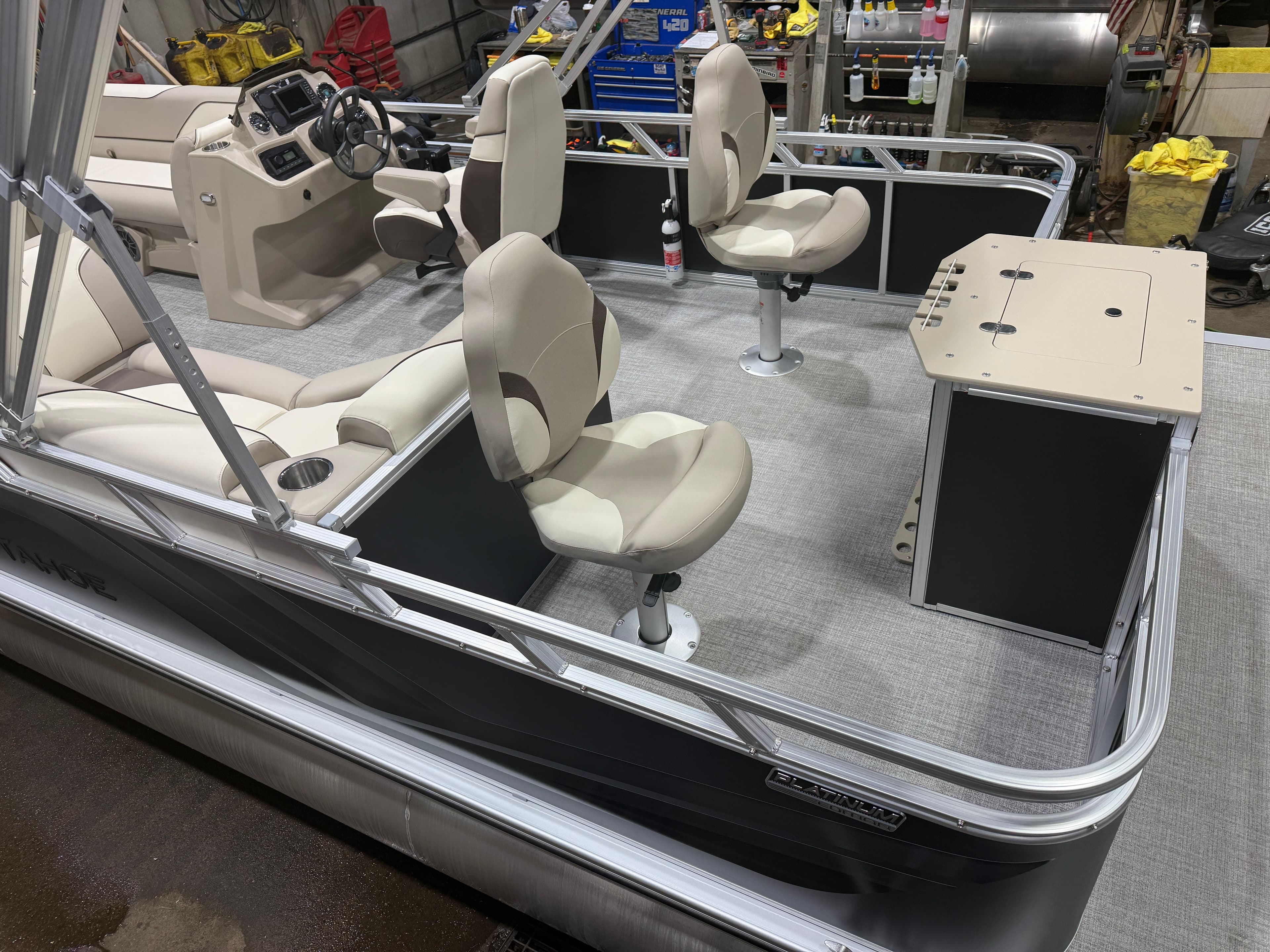 2026 Tahoe Sport Fish & Cruise 23E80 Pontoon $33995 - 5