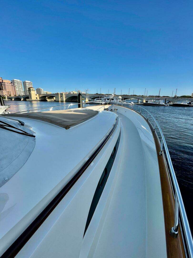 2006 Mochi Craft 74' Dolphin - Image 46