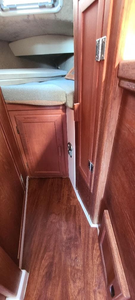 1984 Pearson Triton 27 - 34