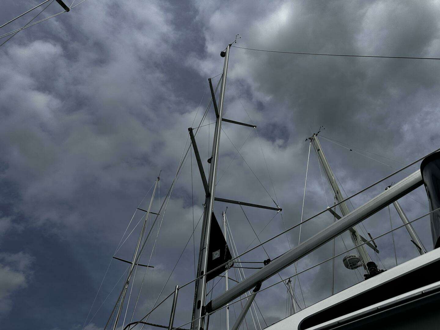 2004 Hunter — - Image 6