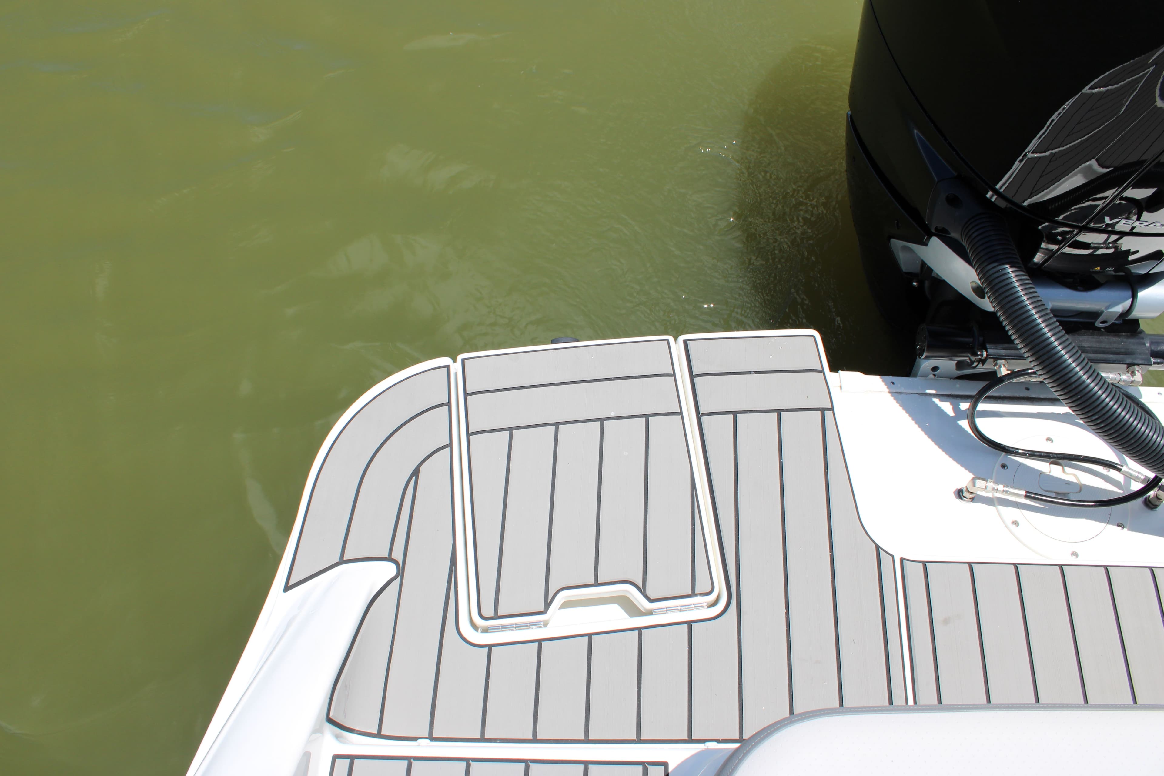 2026 Sea Ray SDX 270 Outboard - 27