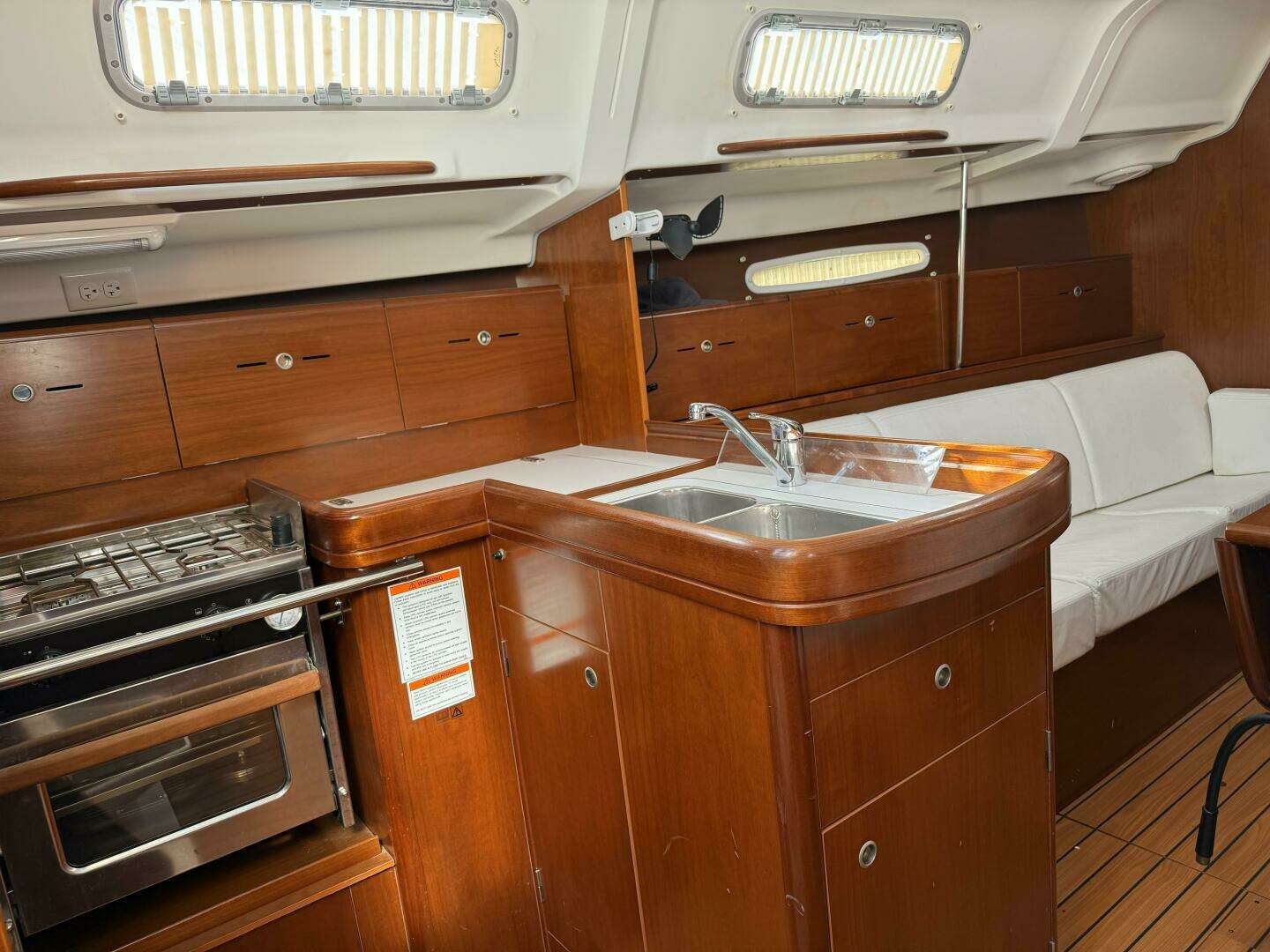 2006 Beneteau First 36.7 - Image 27
