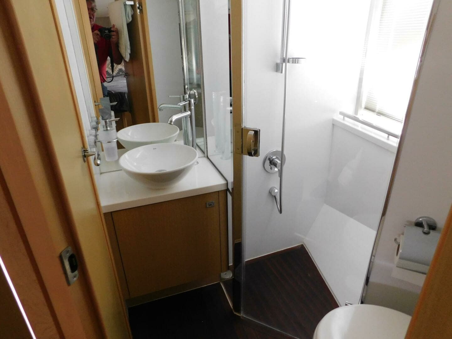 2011 Princess V52 - Image 13