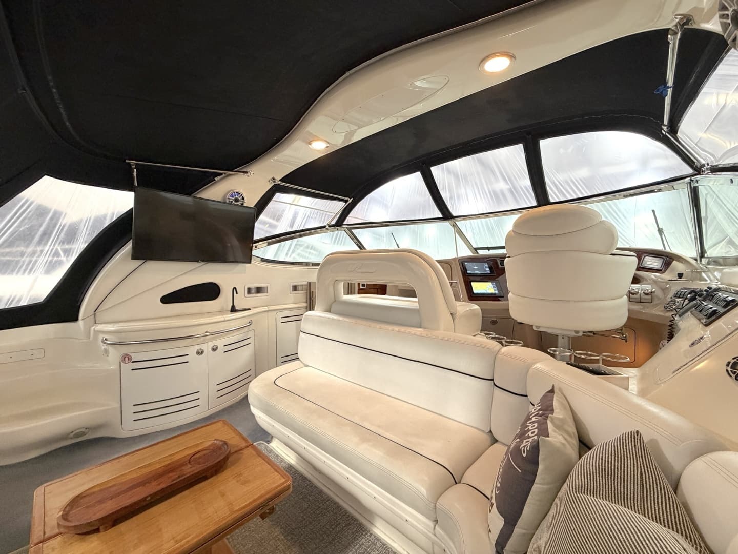 2001 Sea Ray 510 Sundancer 800 CAT - Image 12