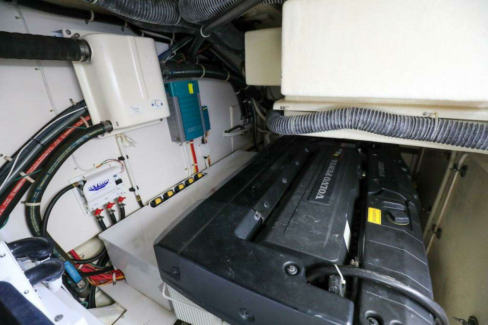 2016 Marquis 660 Sport Yacht - Image 51