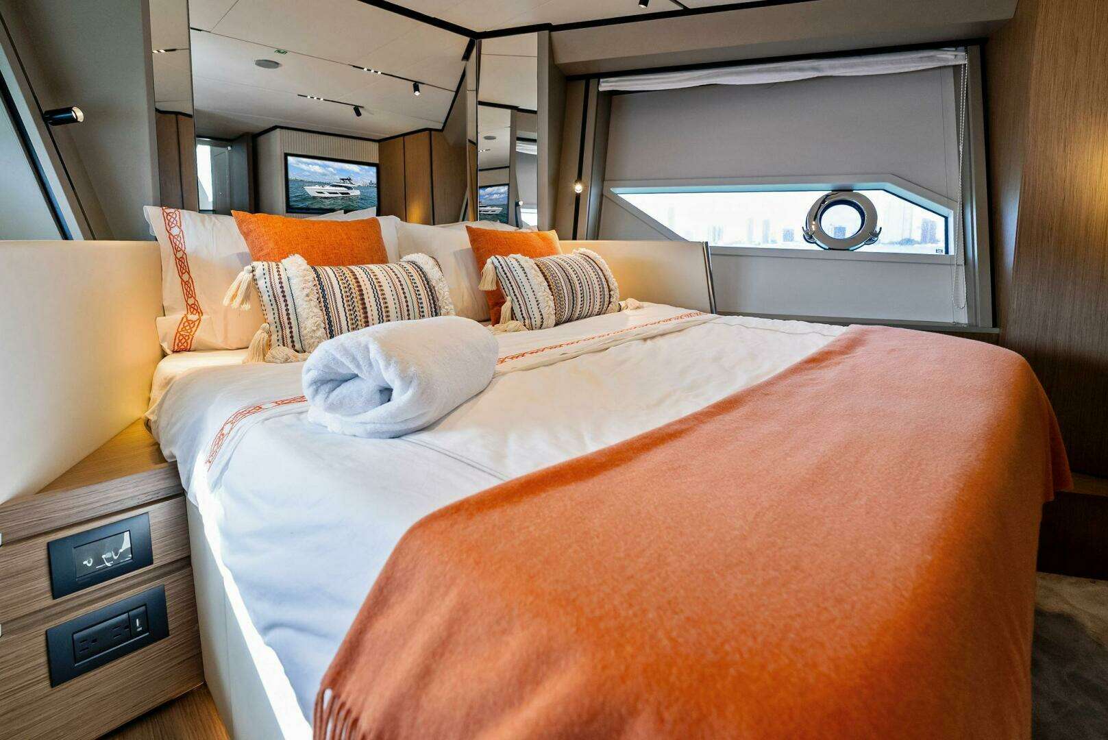 2024 Ferretti Yachts 720 - Image 63