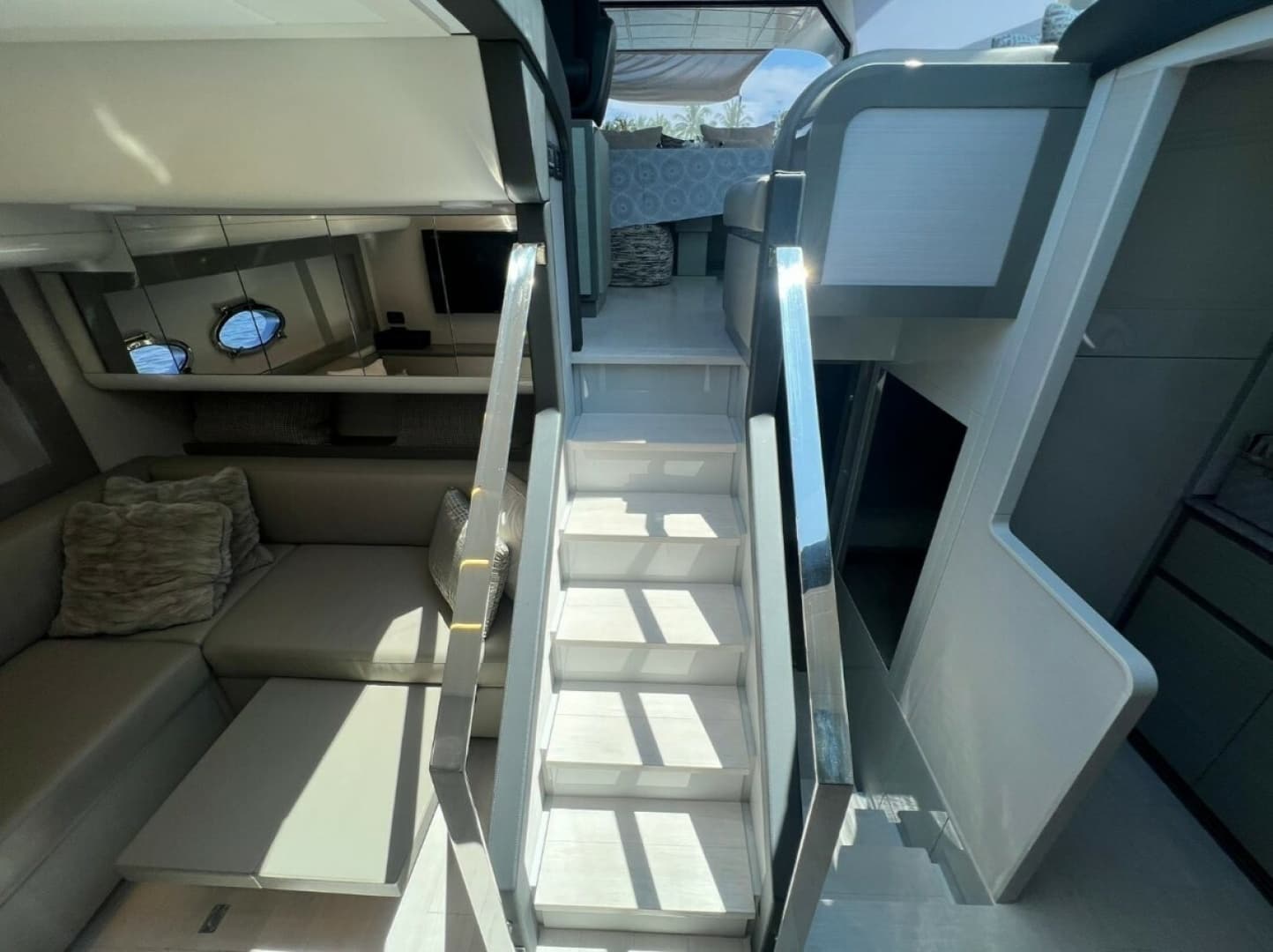 2018 Pershing — - Image 12