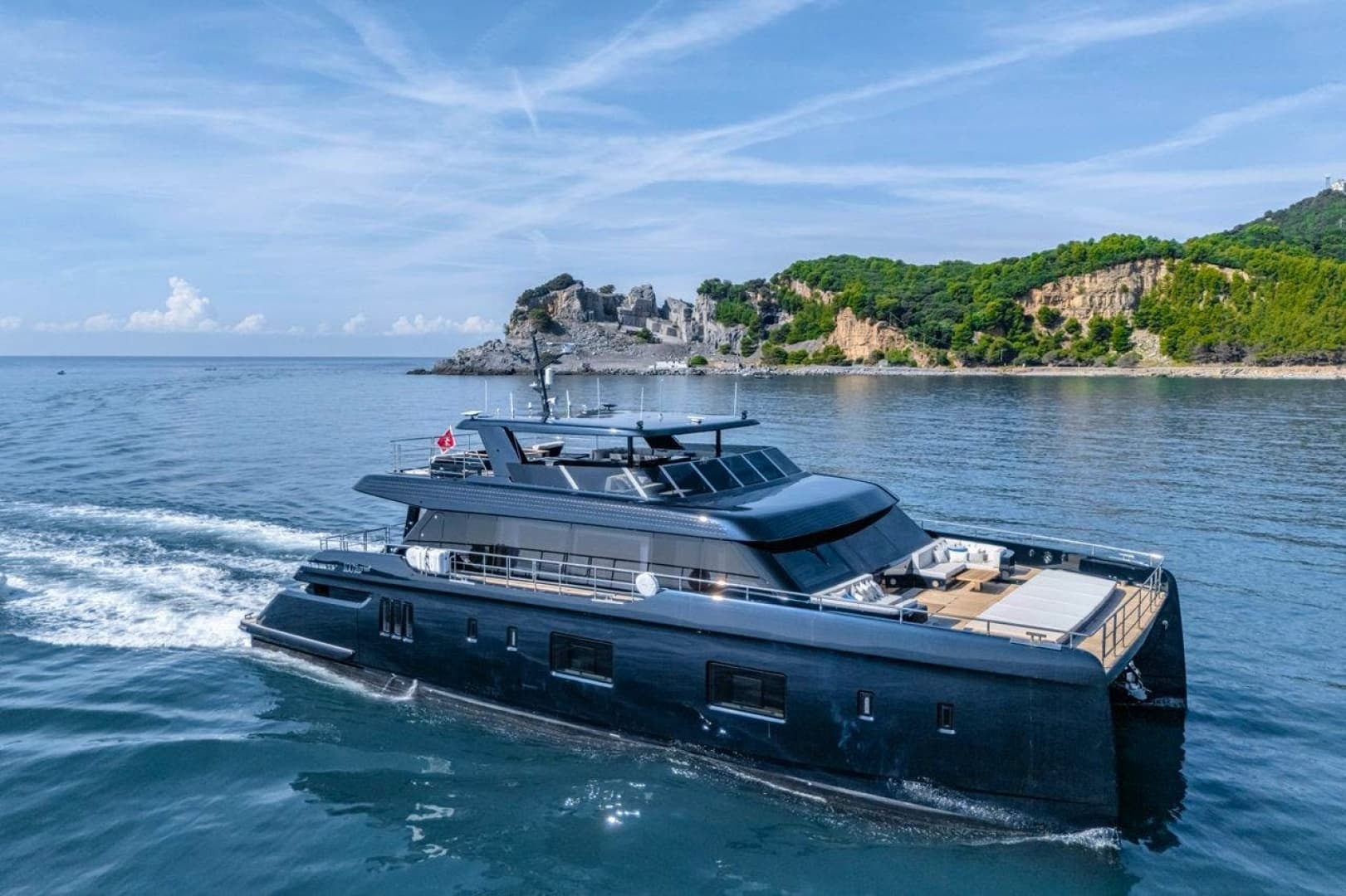 2025 SUNREEF YACHTS Sunreef 100 Power - Image 2