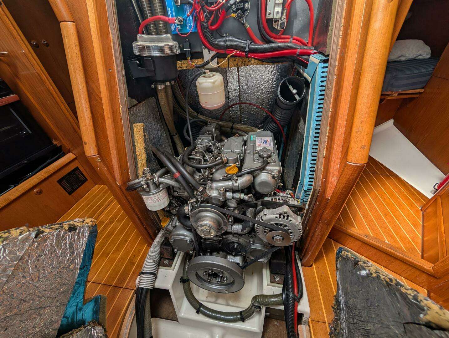 2001 Jeanneau 43 Sun Odyssey - Image 35