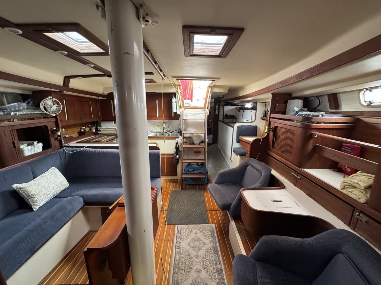 1990 Catalina Morgan Classic 41 - Image 12