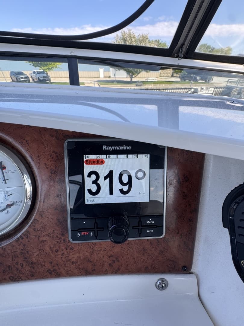 2002 Silverton 39 Motor Yacht - Image 19