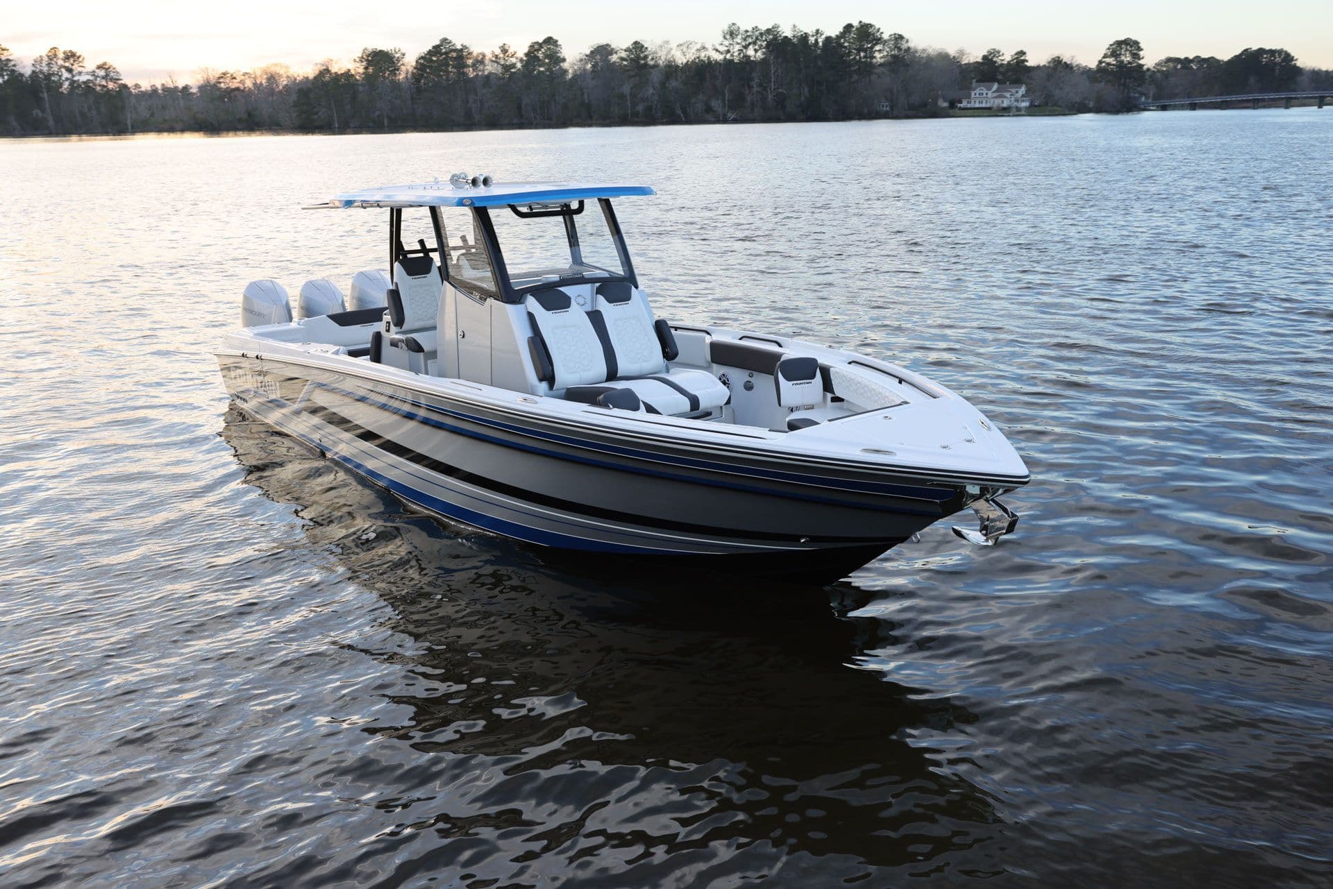 2026 Fountain Powerboats 32 SCX 3