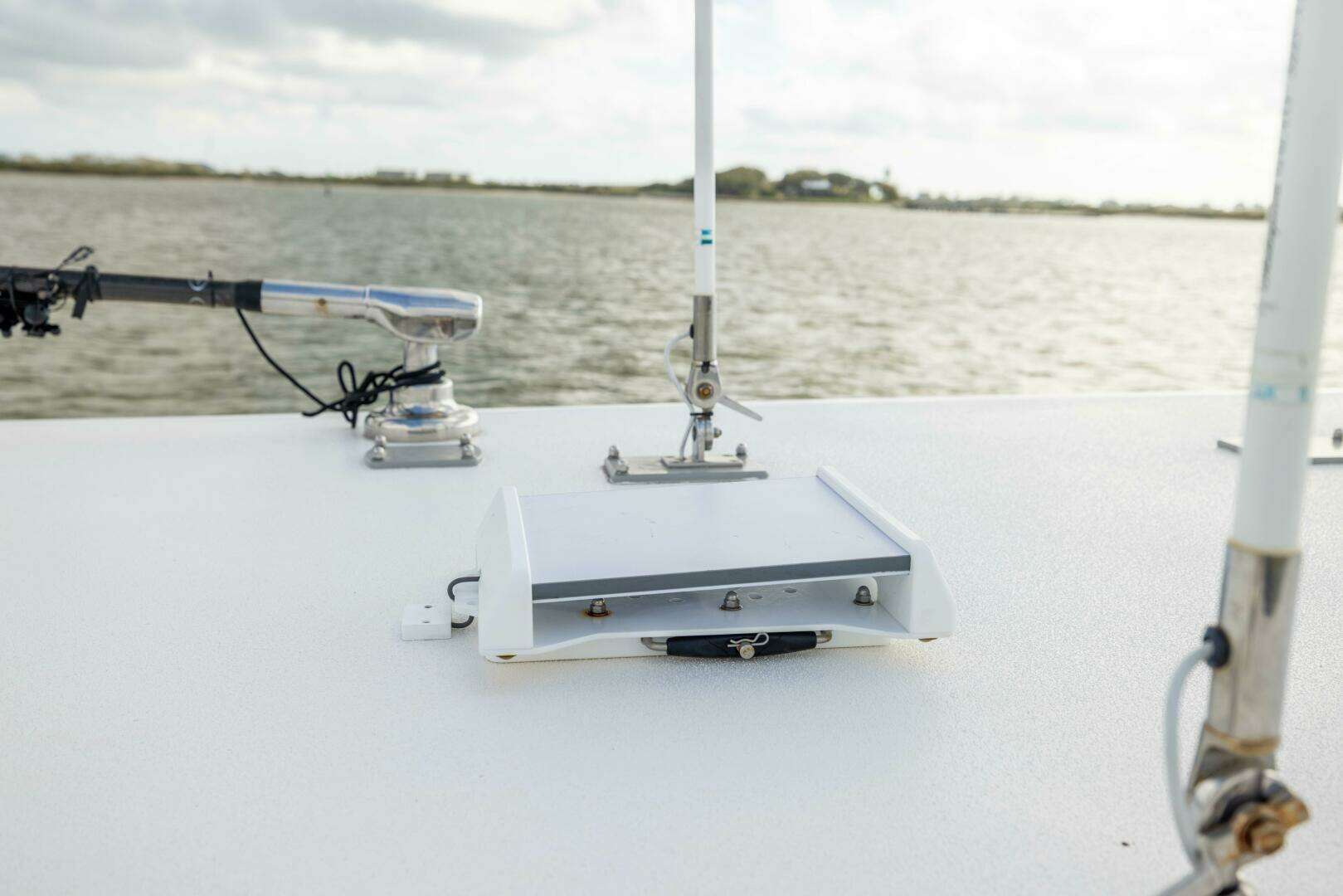 2024 Invincible 35’ Catamaran - Image 18