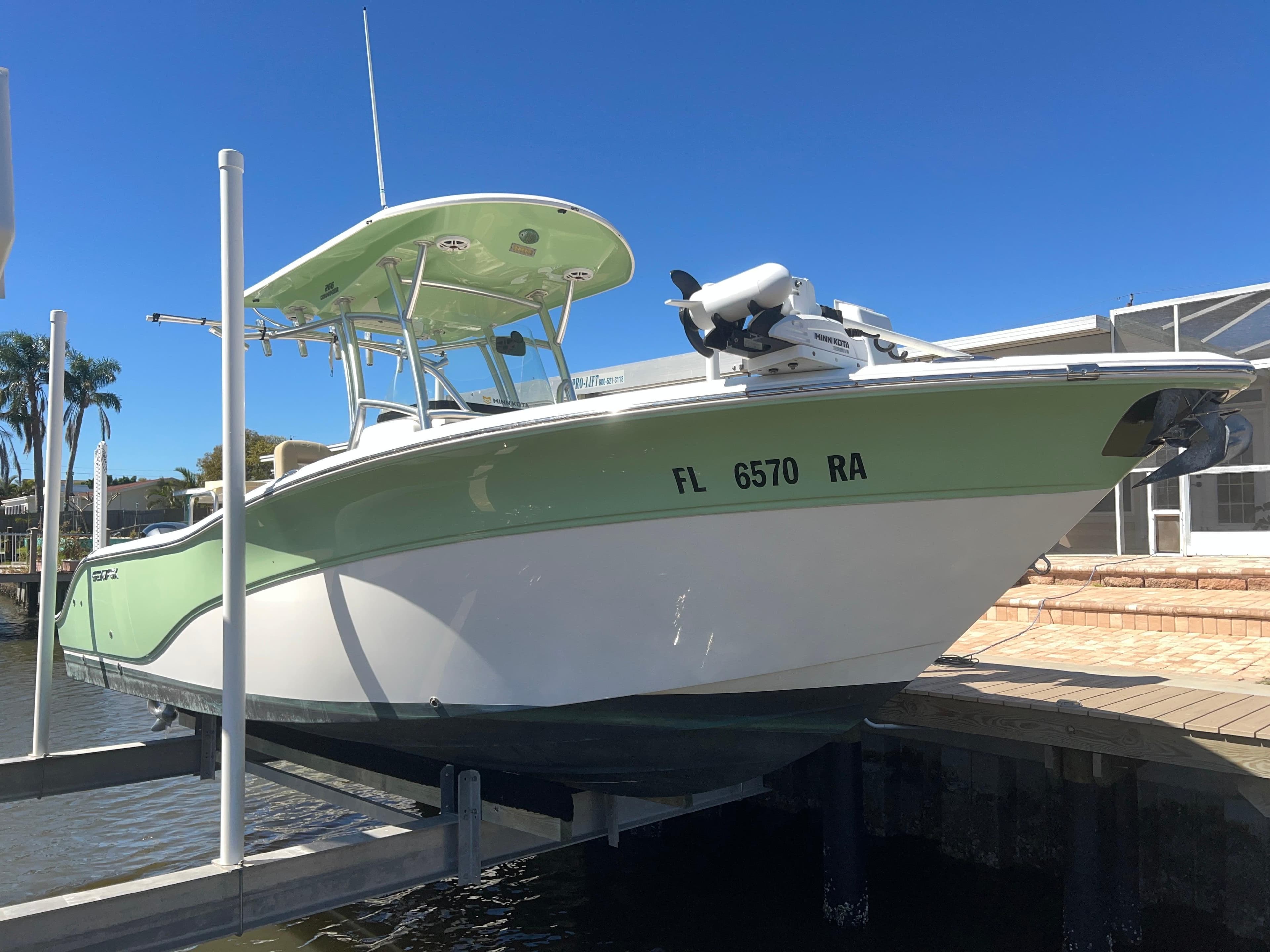 2016 Sea Fox 266 Commander