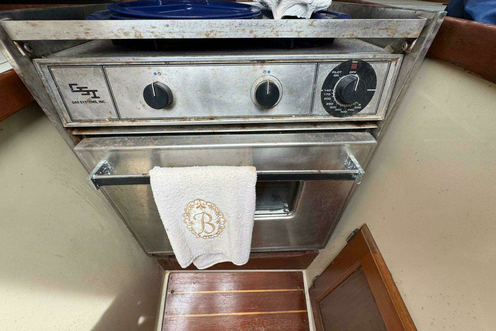 1986 Catalina 38 - Image 33
