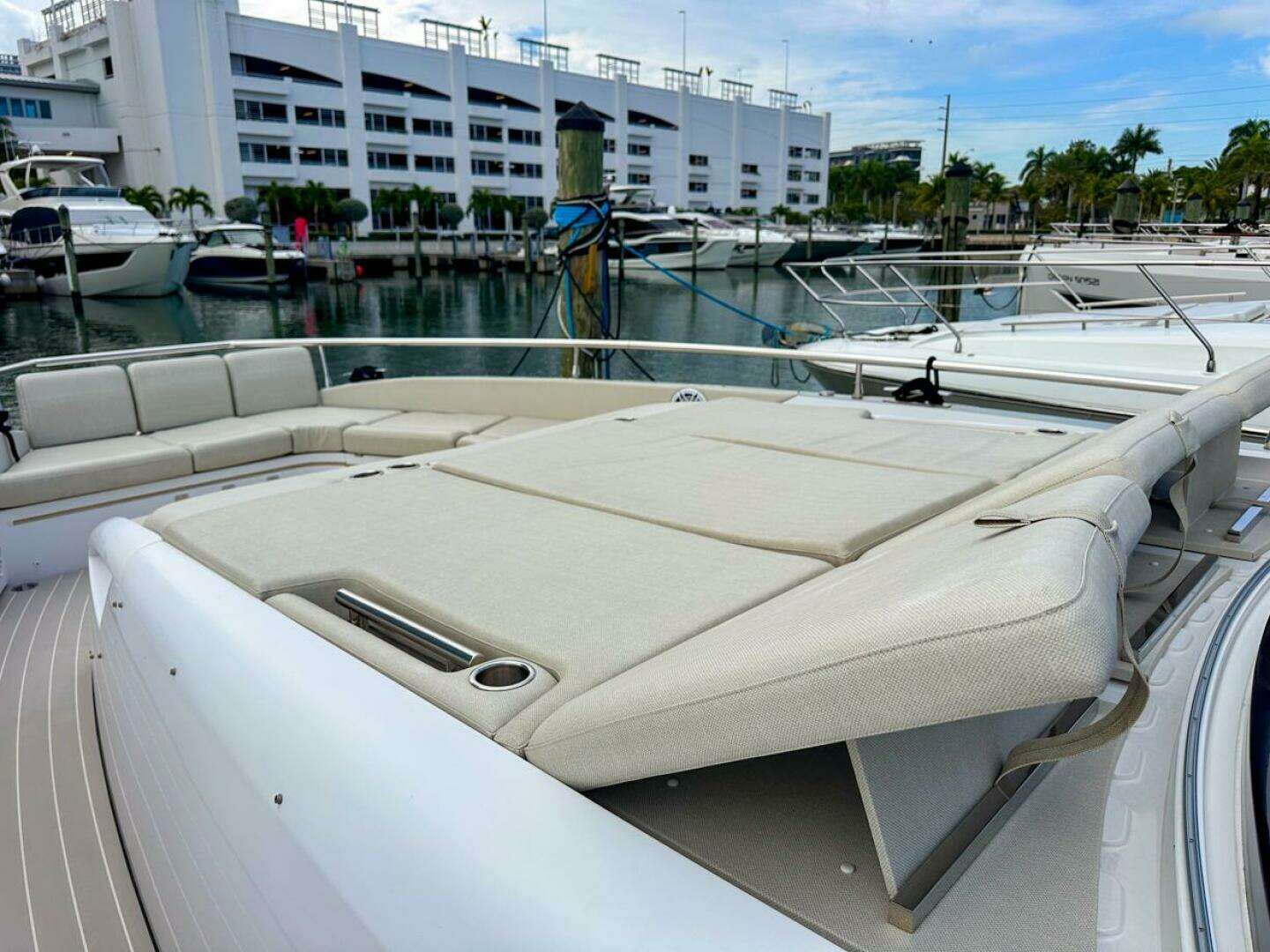 2023 Azimut Verve 47 - Image 29