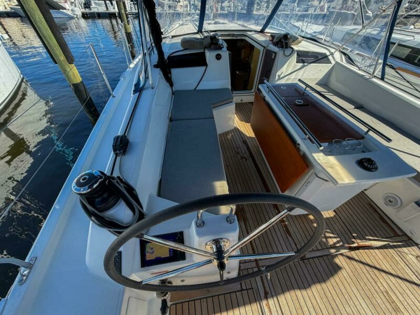 2022 Beneteau 40.1 - Image 56