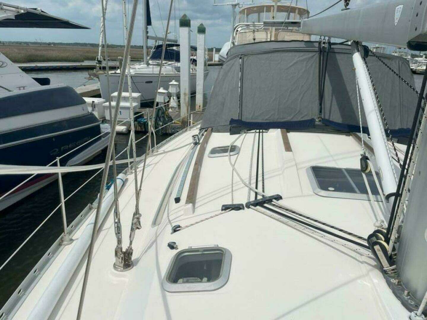 1998 Jeanneau 45.2 - Image 16