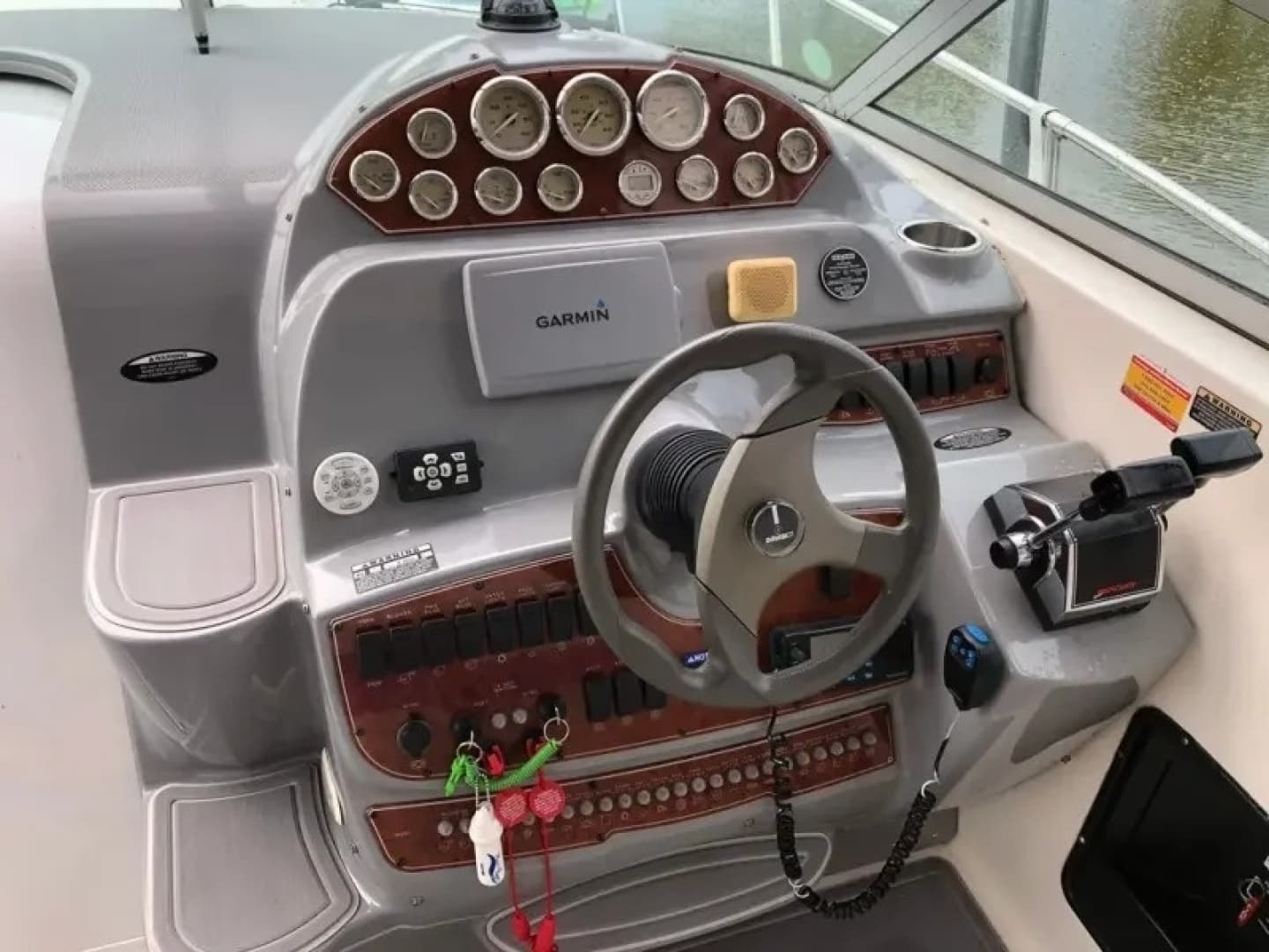 2006 Bayliner 325 - Image 14