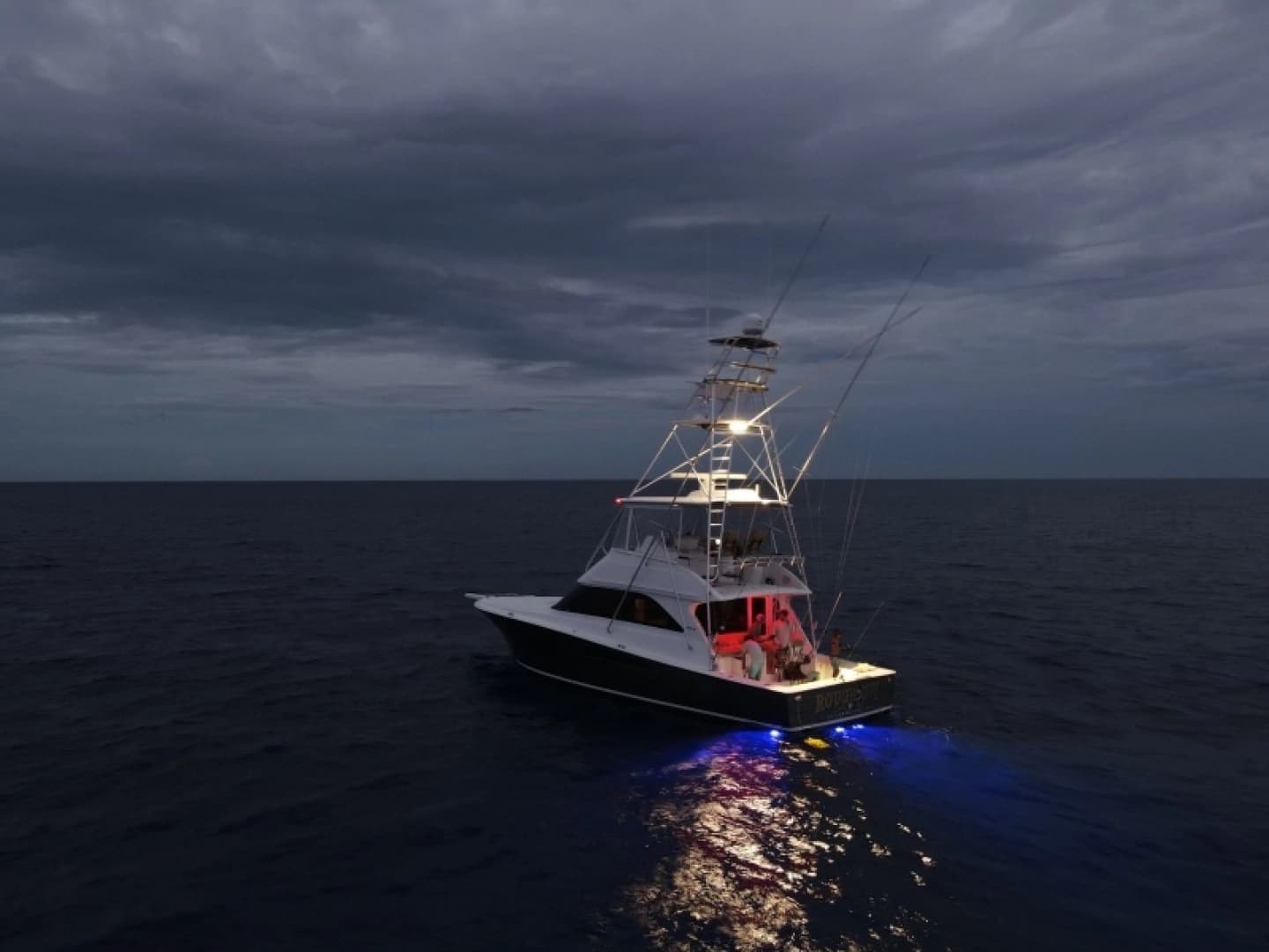 2003 Viking 45 Convertible - Image 52