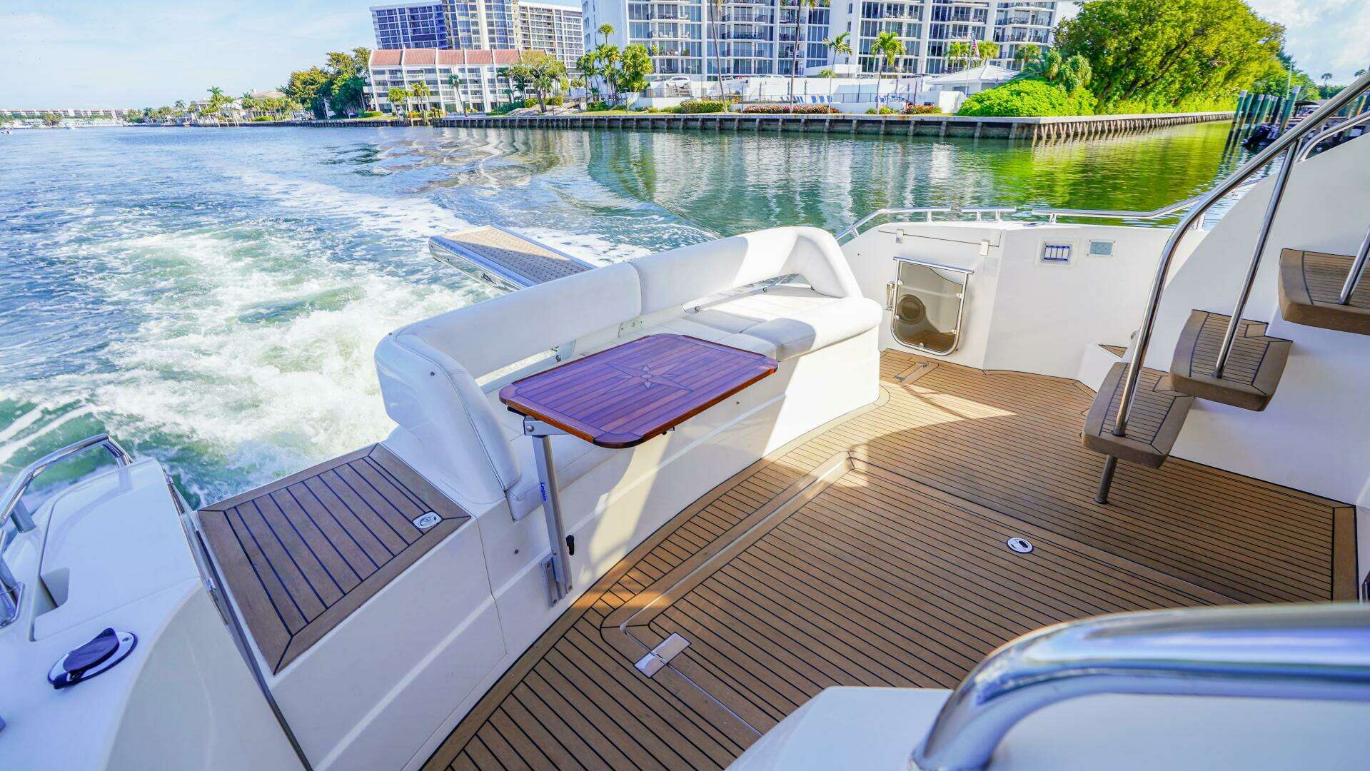 2009 Fairline — - Image 13