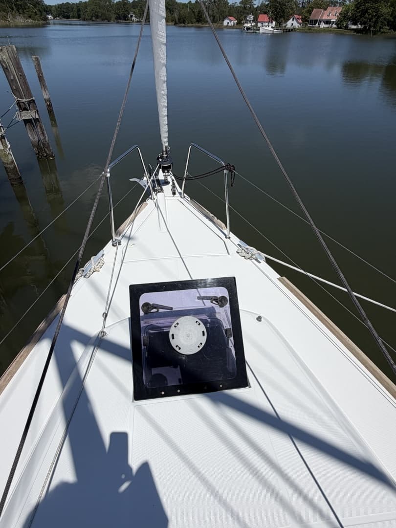 2015 Jeanneau 349 - Image 11
