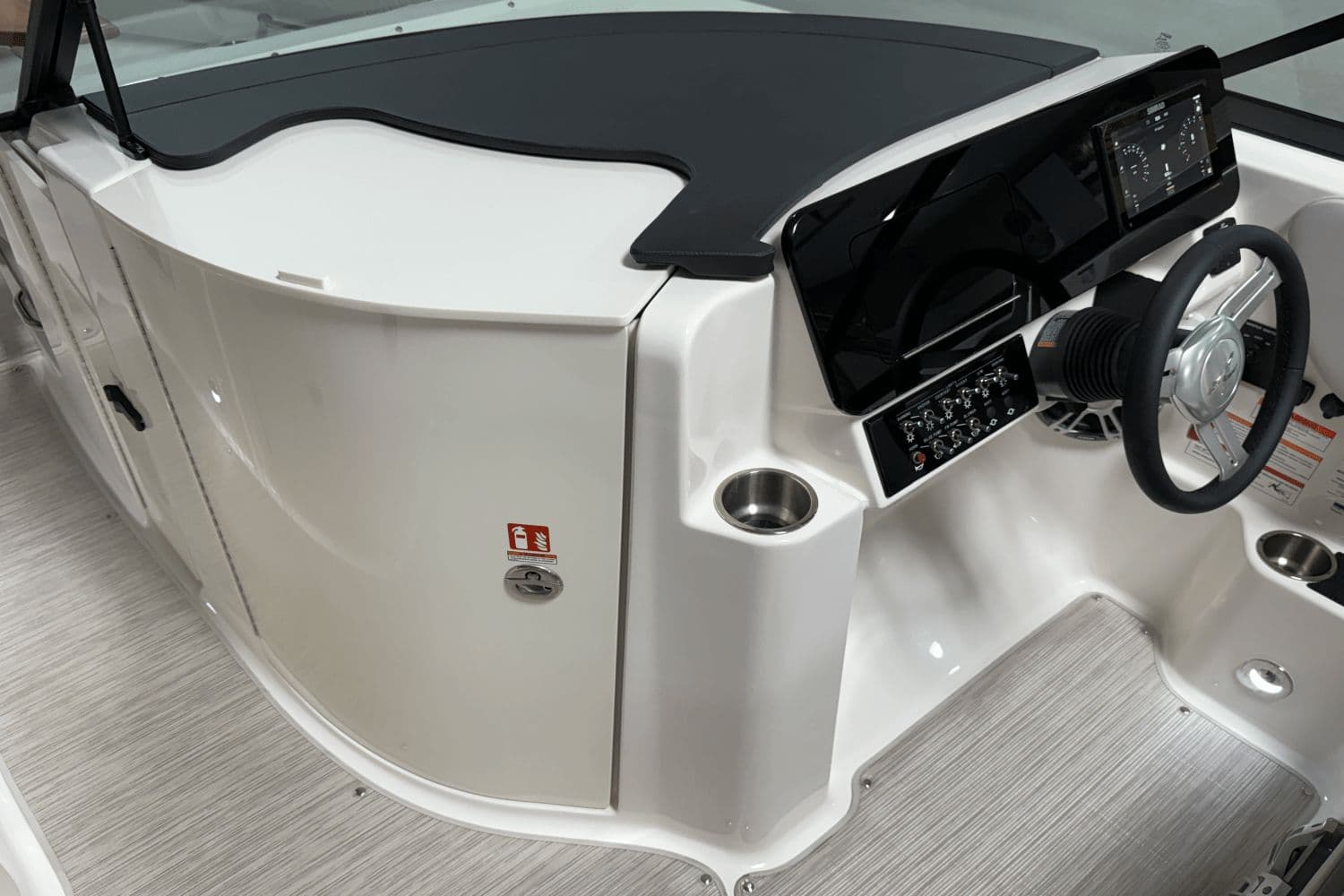 2025 Sea Ray SDX 250 - 76
