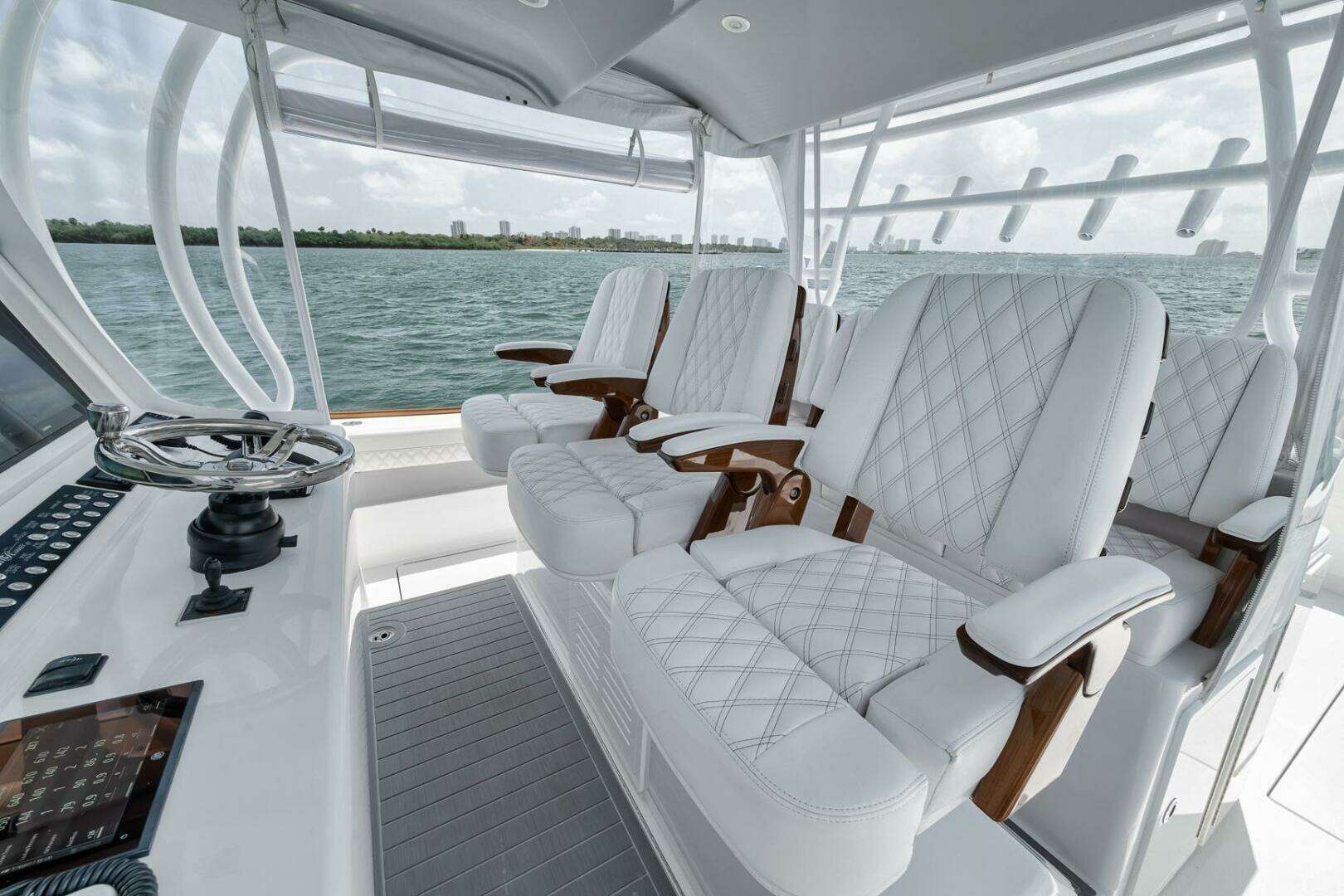 2024 Front Runner 47 CC - Image 30