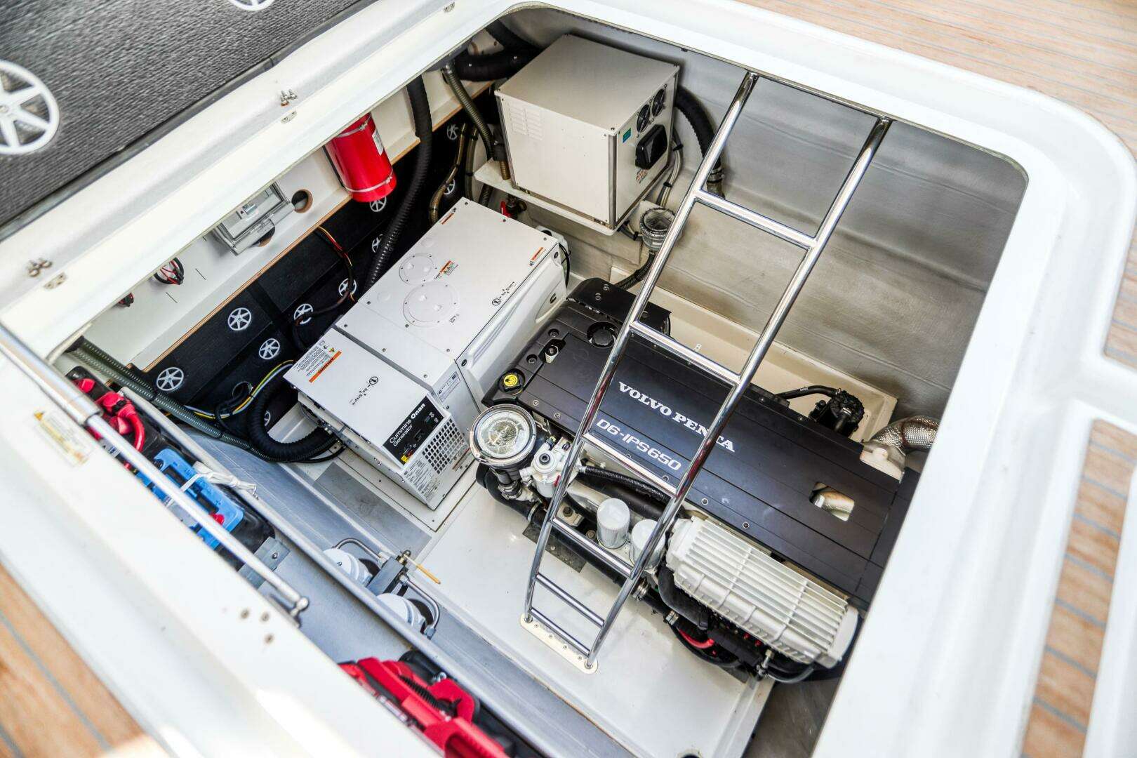 2022 Fountaine Pajot MY6 - Image 55