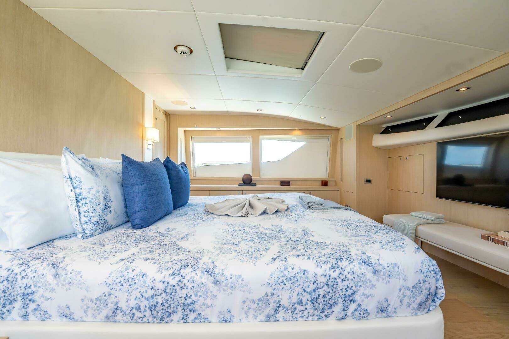 2011 Sunseeker 34 Metre Yacht - Image 46