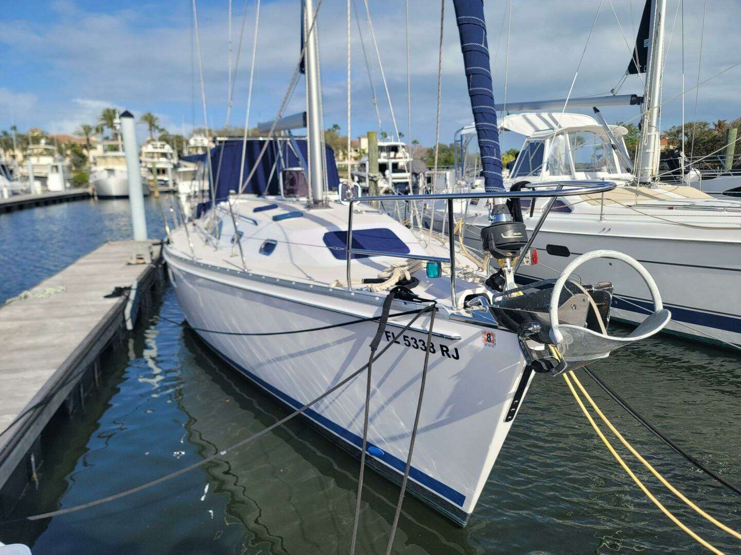 2015 Catalina 445 - Image 3