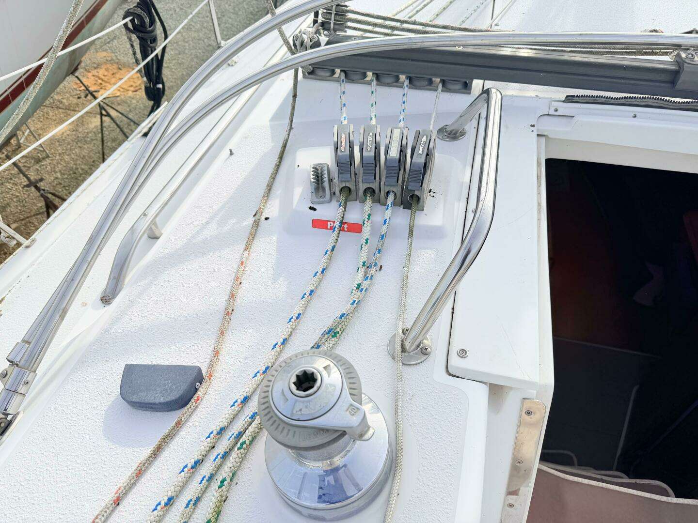 2001 Catalina 380 - Image 15