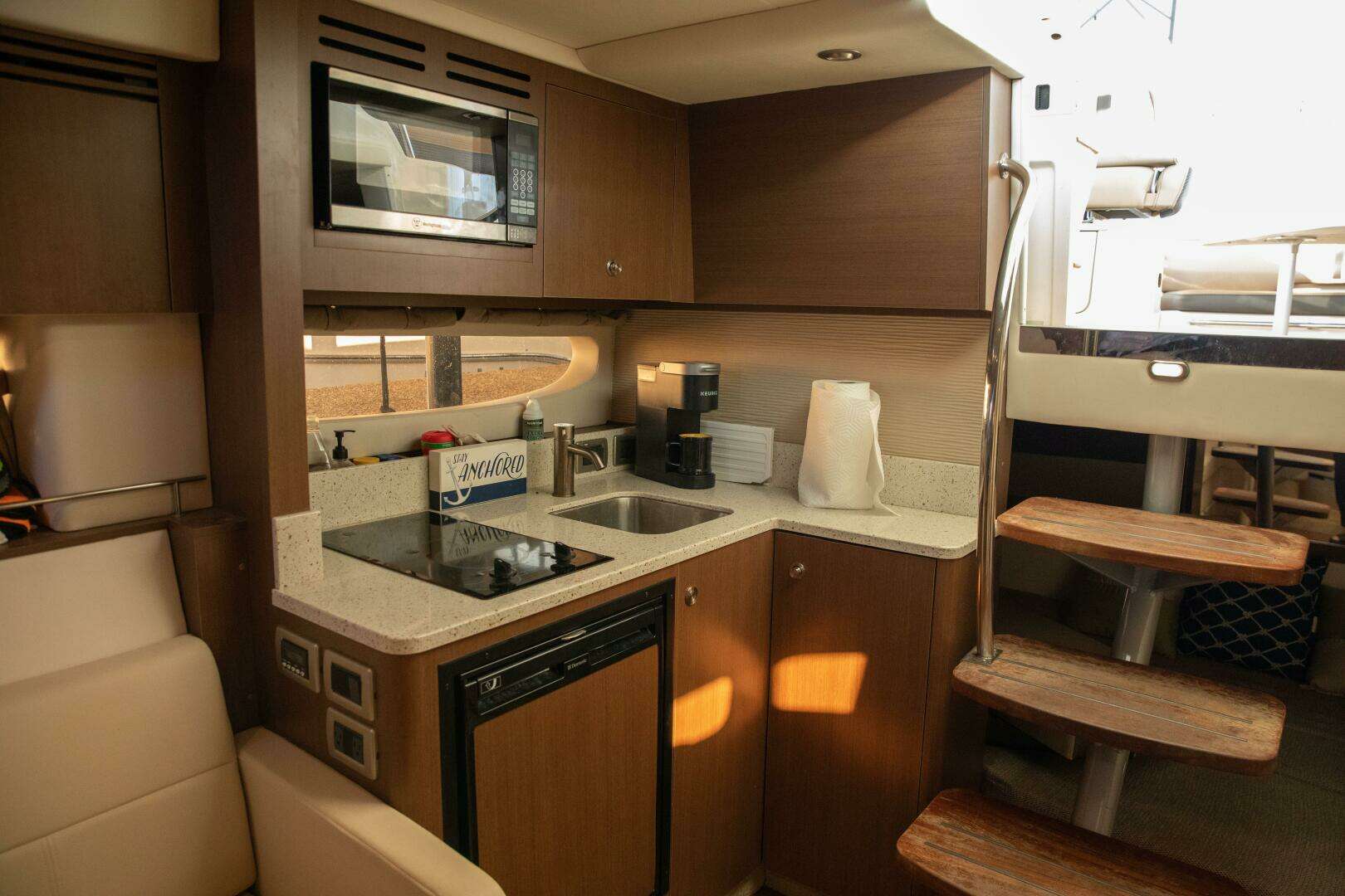 2016 Sea Ray 350 Sundancer - Image 108
