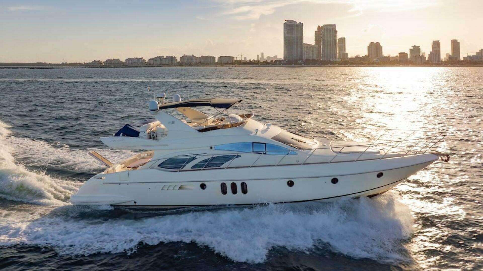 2007 Azimut Evolution - Image 2