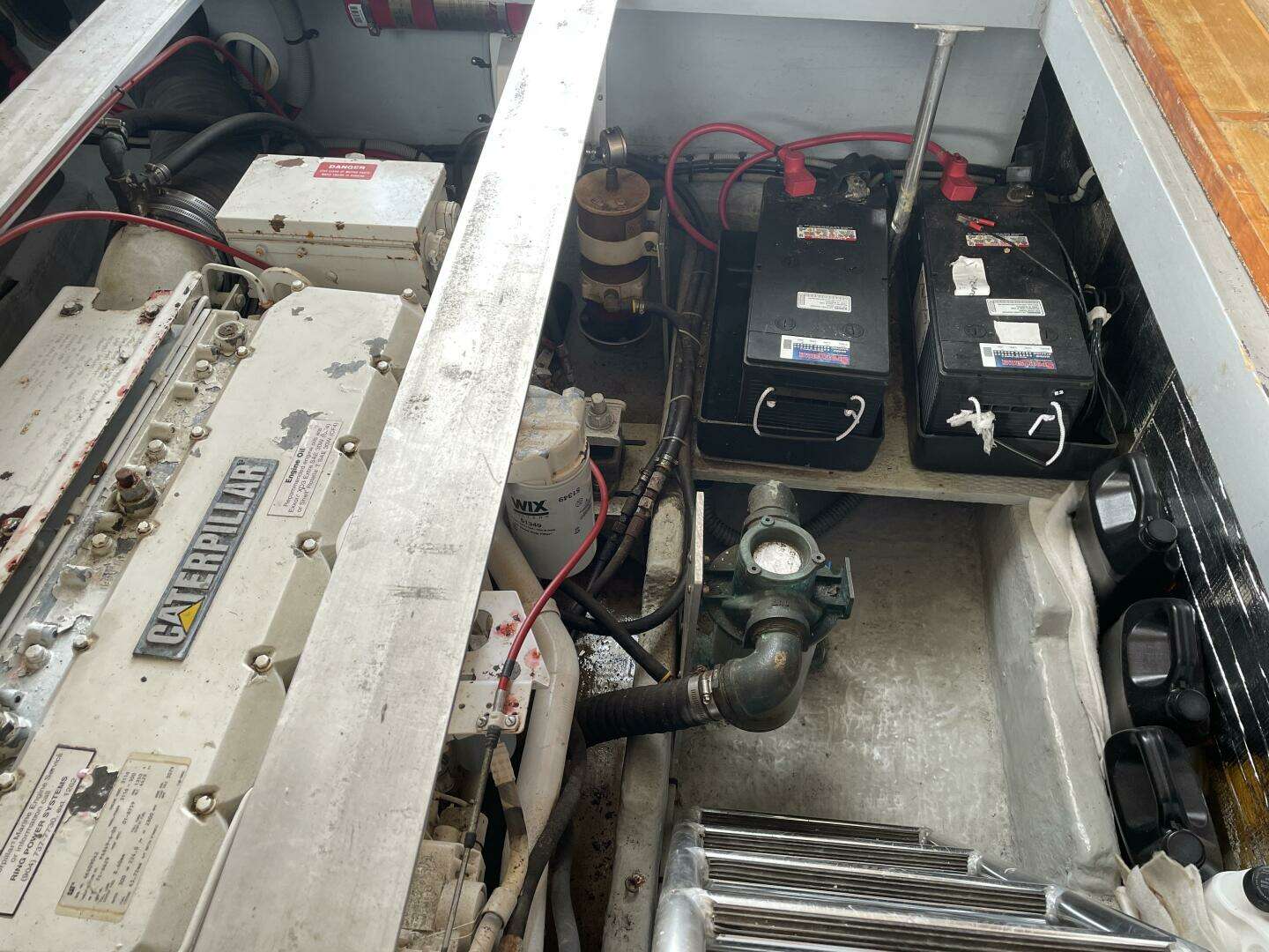 2000 Mainship 390 - Image 23