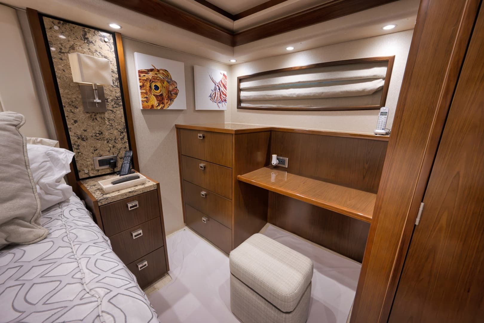 2015 Viking Enclosed Bridge - Image 35