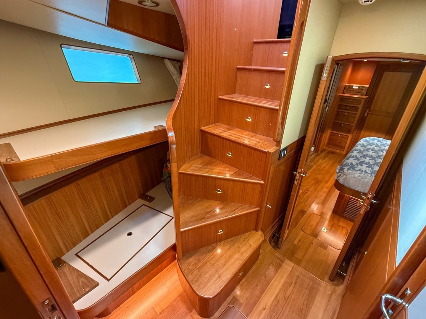 2018 Marlow 53E - Image 78