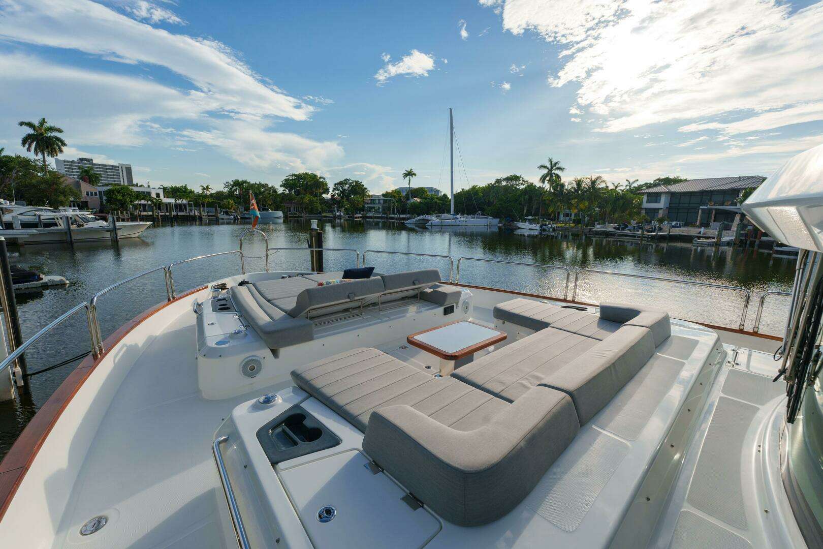 2020 Sirena 64 - Image 32