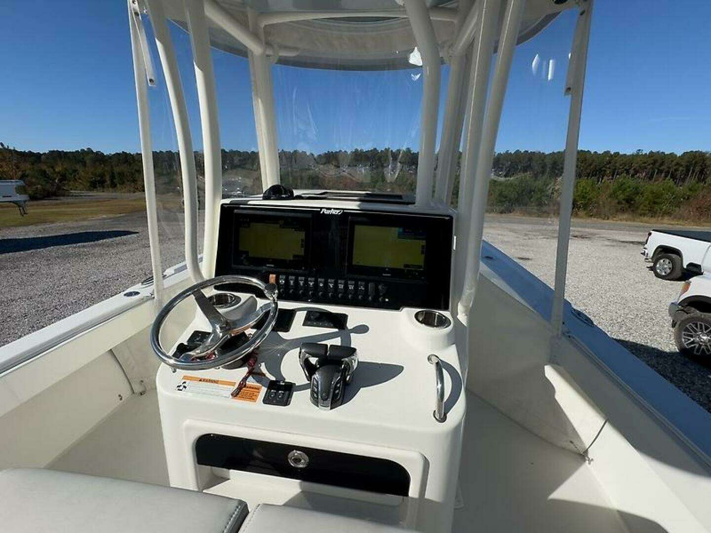 2022 Parker 2801 - Image 12