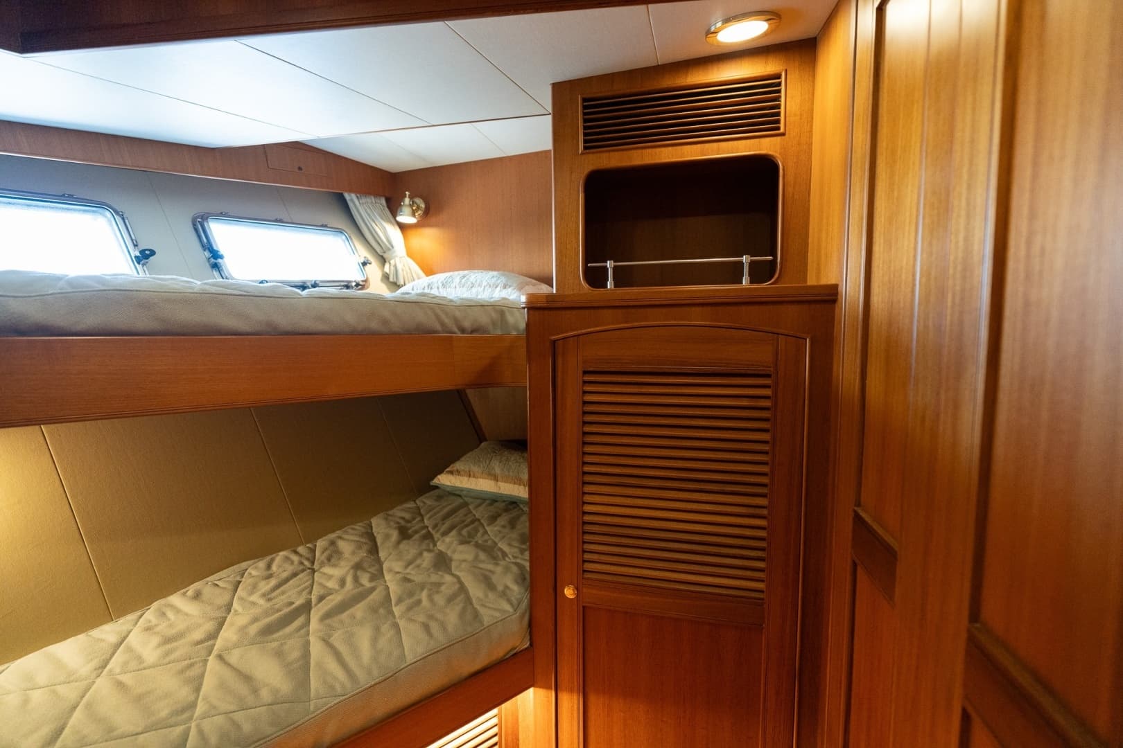 2016 Marlow Explorer 58E - Image 44